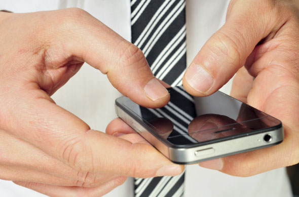 EasyTaxi e Hellofood investem em pagamento in-app no Brasil EasyTaxi e Hellofood investem em pagamento in-app no Brasil