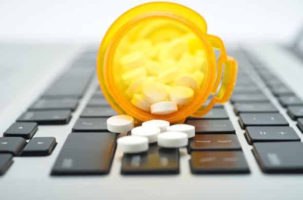 Farmácia online e offline segue tendência mundial de atender consumidor em multicanais Farmácia online e offline segue tendência mundial de atender consumidor em multicanais